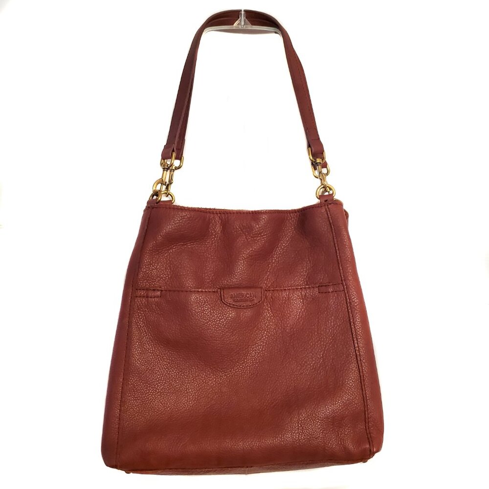 Leather Shoulder Bag in Deep Red